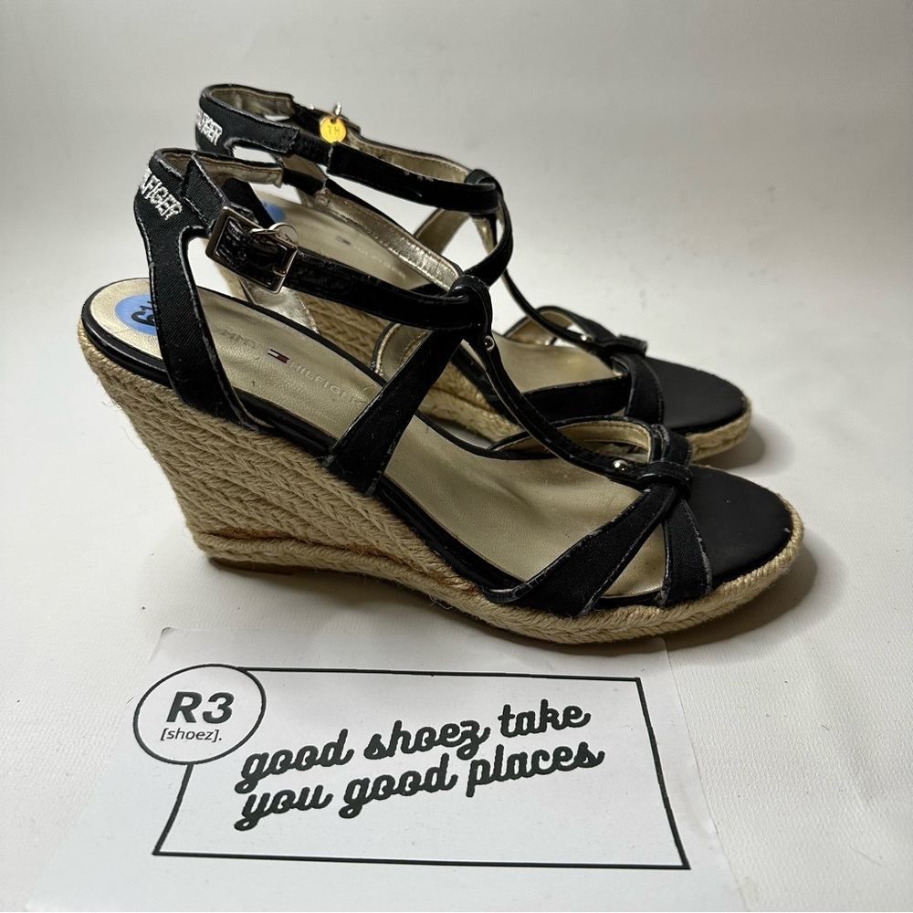 Tommy Hilfiger Wedged Strappy Sandals Black Leather Womens Sz 6.5 stain on rope
